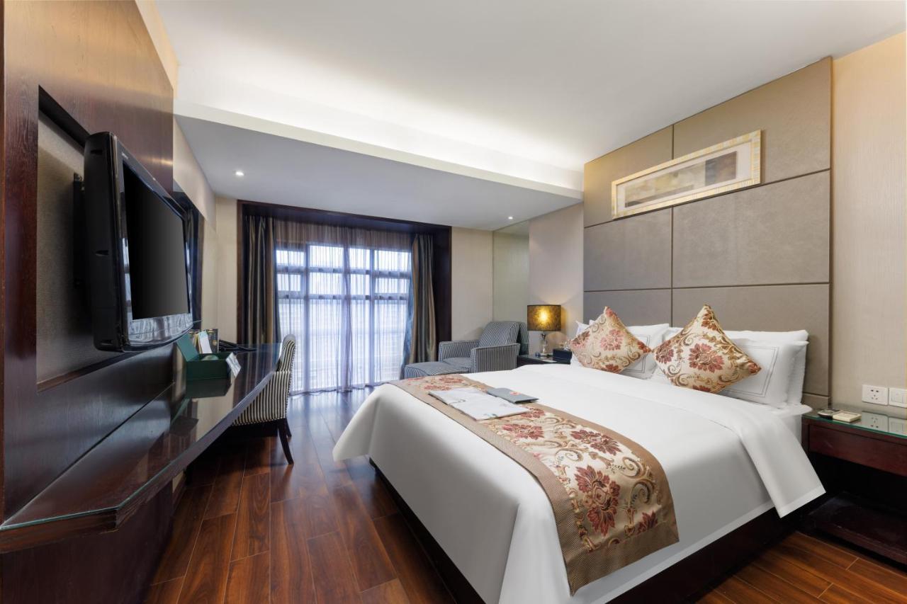 Апарт-отель Sunflower &residence, Futian Port Branch 4*